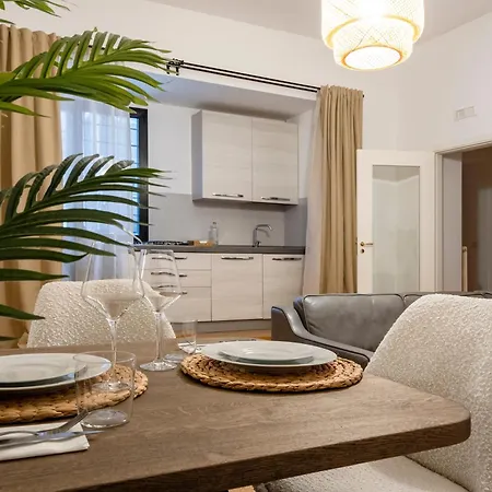 High-end In Center * Μπάρι