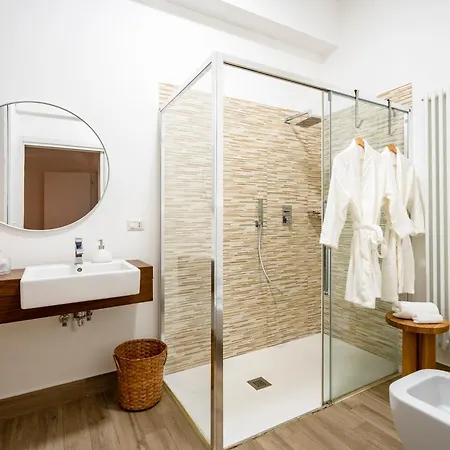 Apartment High-end In Center