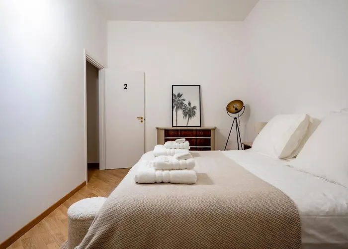 High-end In Center דירה *